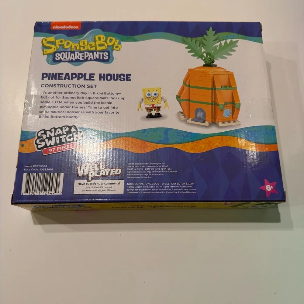 SpongeBob SquarePants Pineapple House Buildable 97 pieces Set